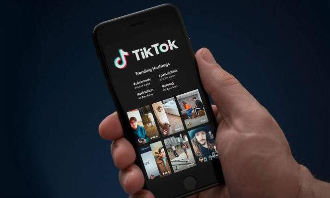 Tiktok Users Record Cliff Technology Exploration, Geological Research 