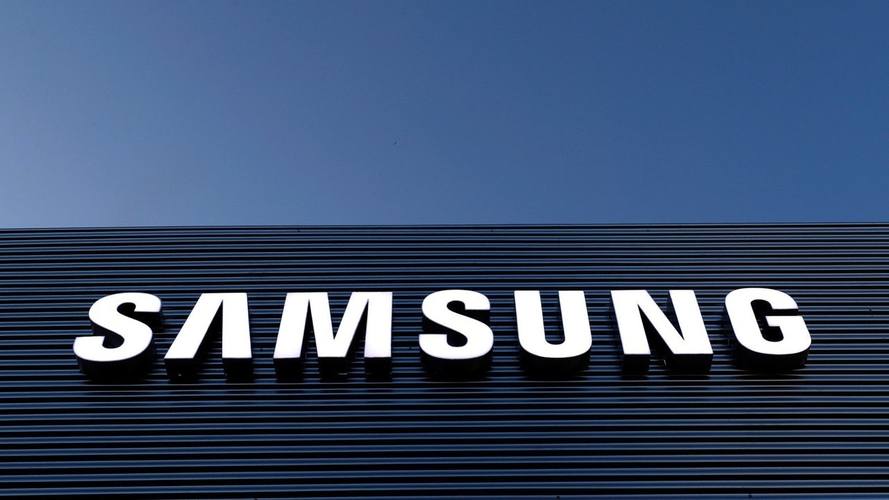 Samsung launched the “AI ID photo” function to generate a standard photo with one click